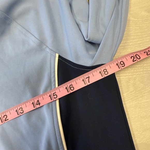 Lou & Grey Women Size Small Blue Athletic‎ full Zip pocket Jacket - Picture 6 of 7